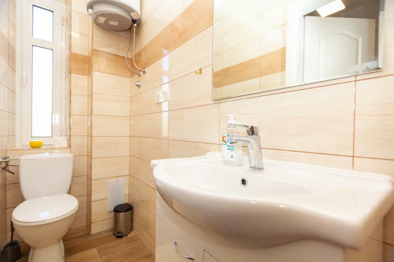 Lighthouse Rijeka Apartment Bagian luar foto